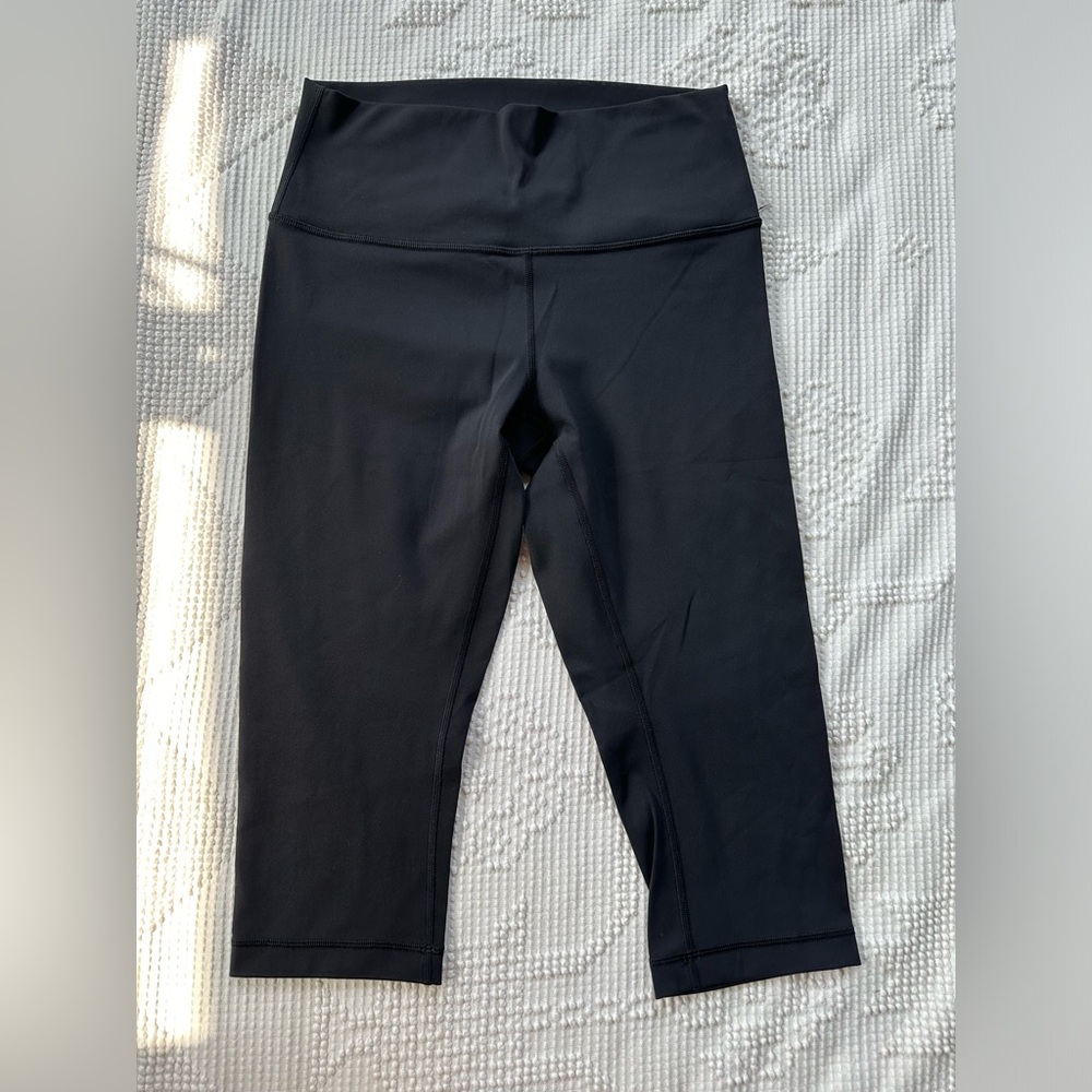 Wunder Under High Rise Crop 17” black Size 8 - W6AIOS